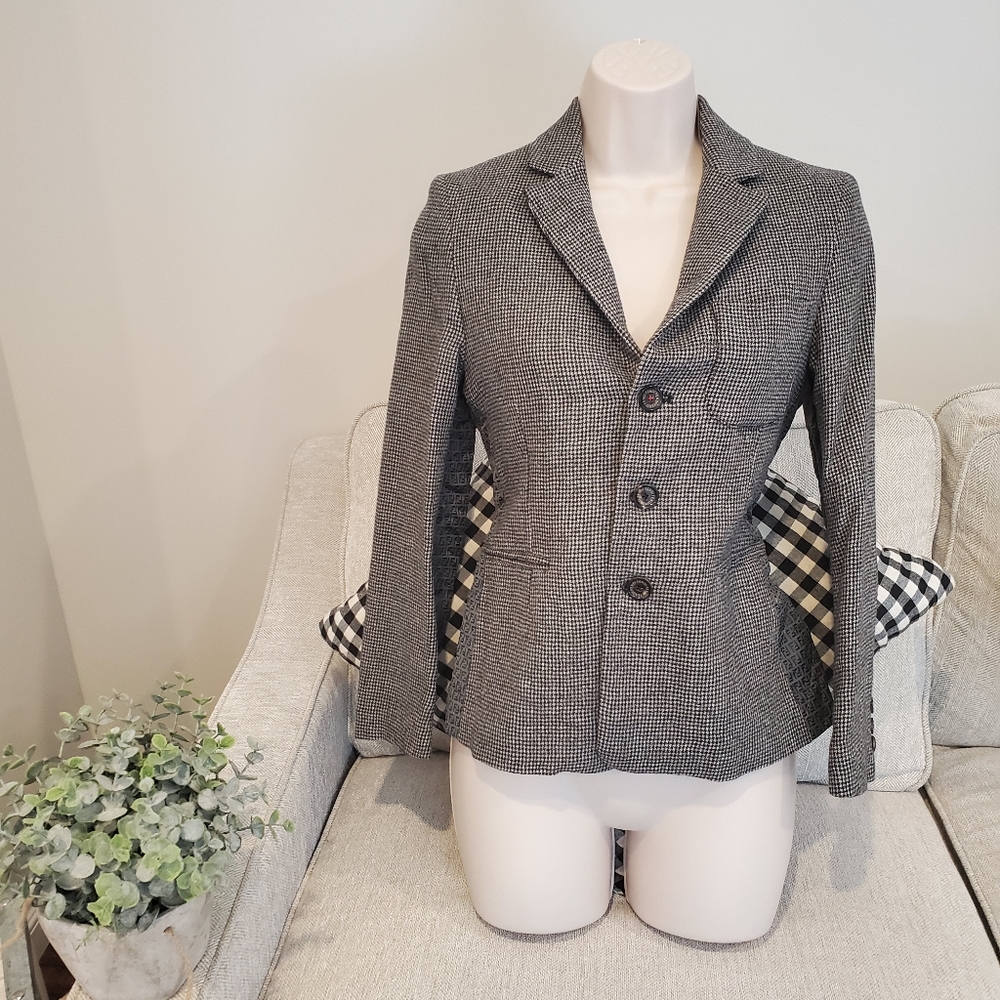 Brand new Fendi blazer jacket size 10A XXS